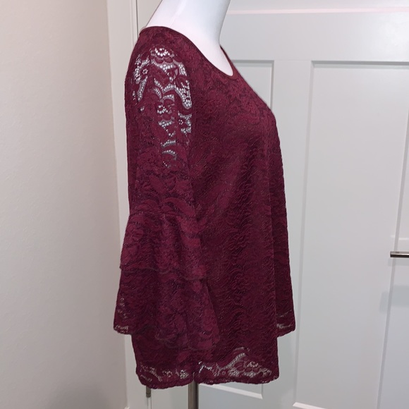 NWT Rue JuJu Lace Bell Sleeve Blouse - Picture 11 of 14